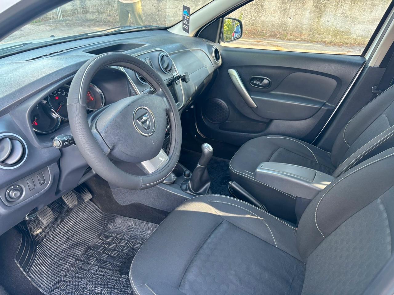 DACIA SANDERO 1.5 DCi Ambiance - 2014