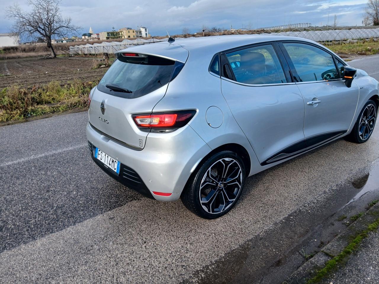 Renault Clio dCi 90 CV 5 porte Duel PARI AL NUOVO