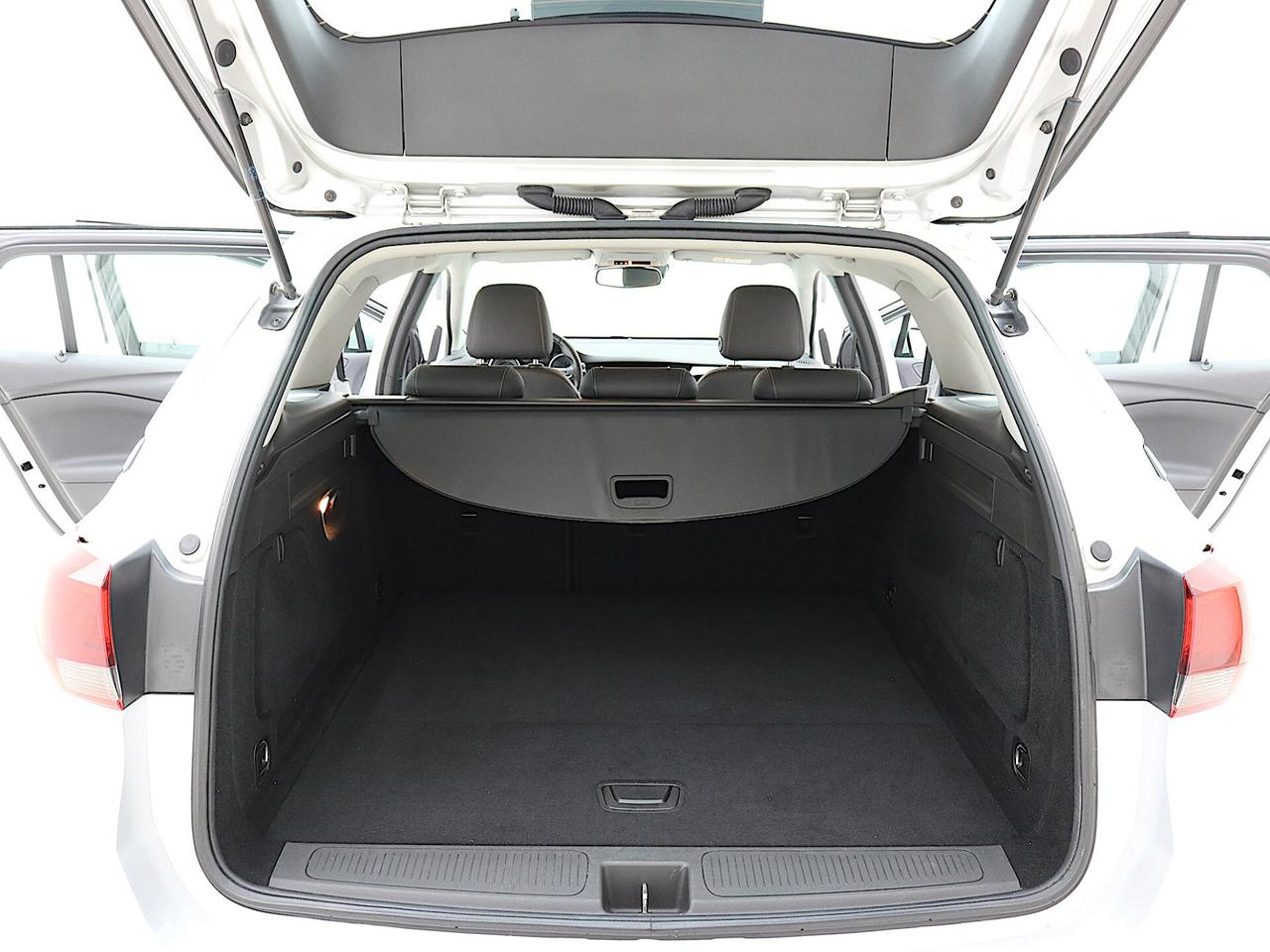 Opel Astra 1.6 CDTi 110CV Sports Tourer Innovation