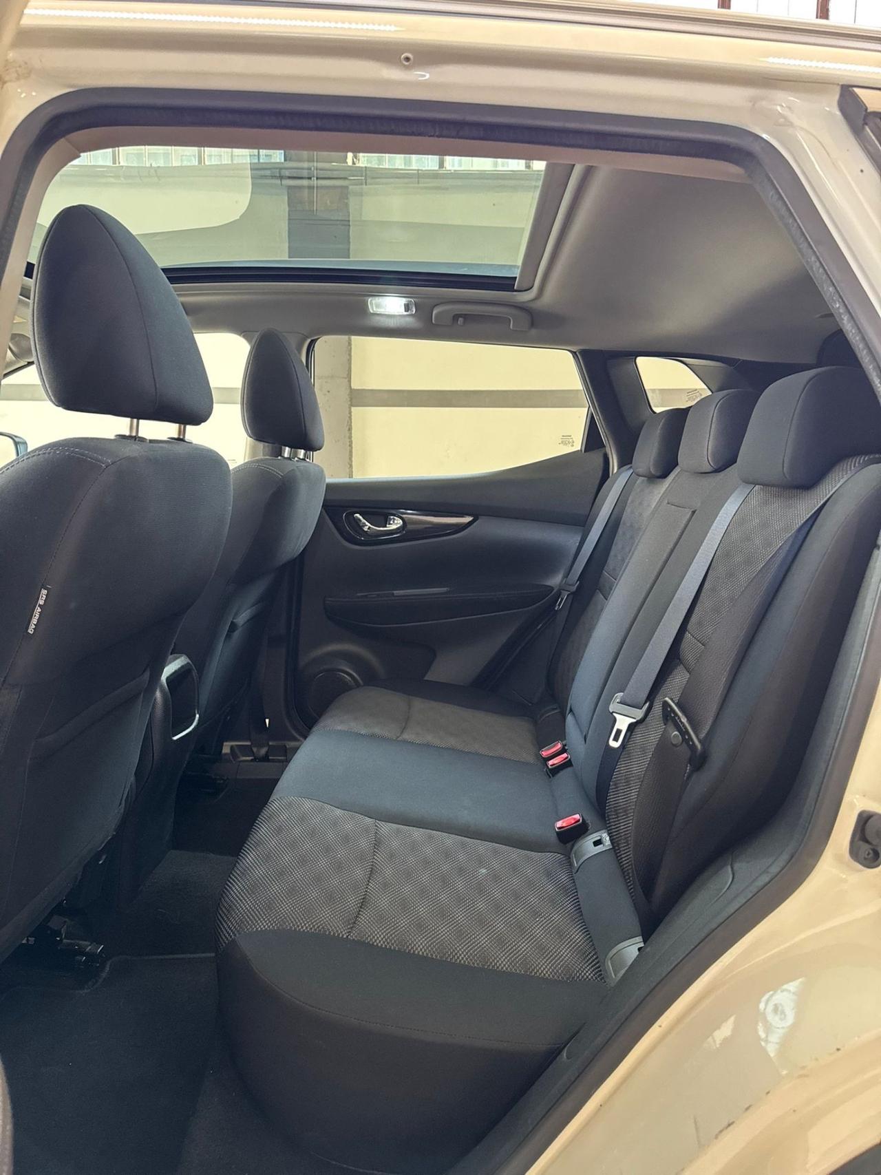 Nissan Qashqai 1.5 dCi Tekna