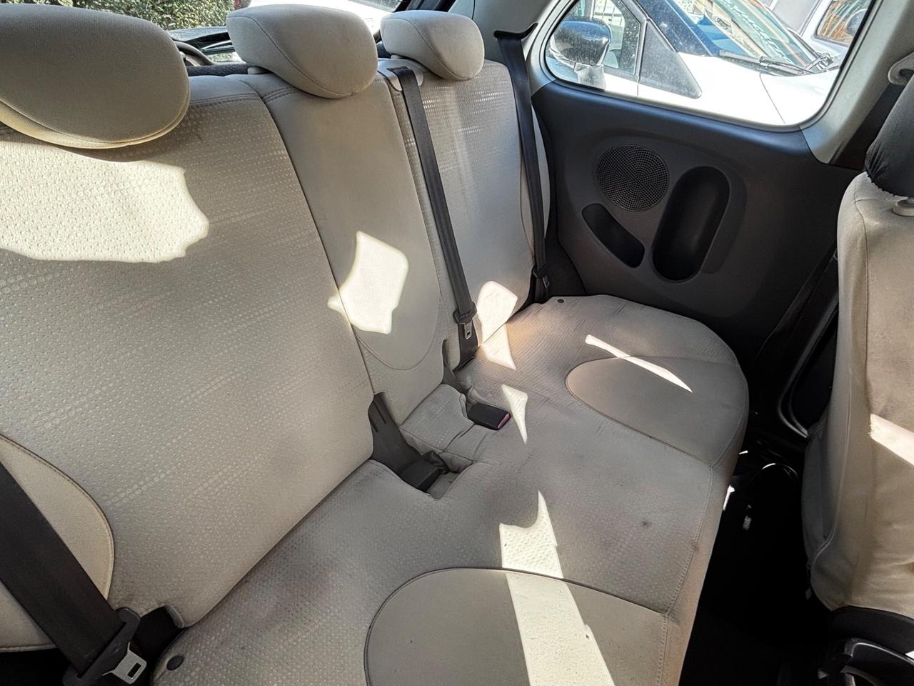 Nissan Micra 1.2 16V 65CV 3 porte