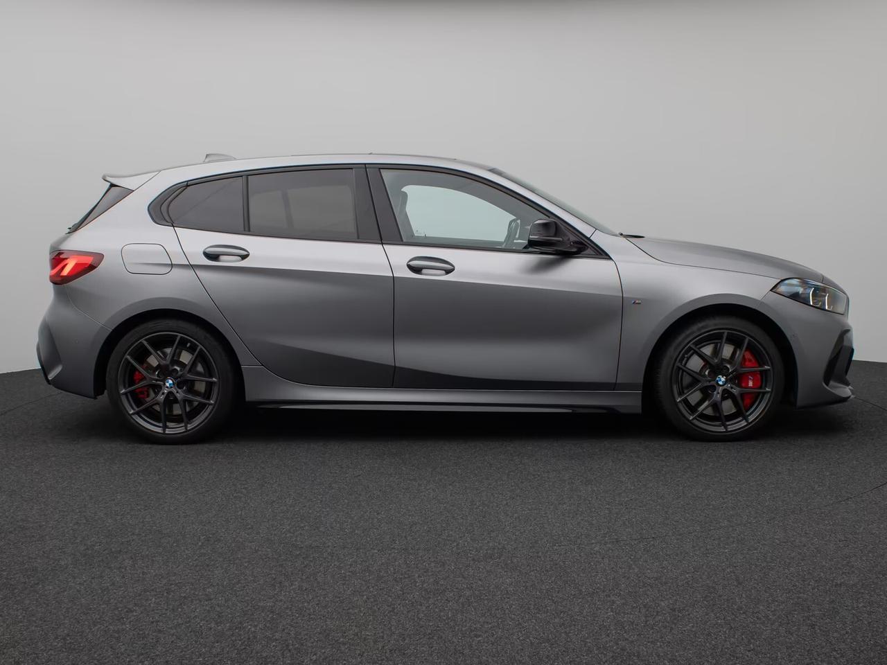 Bmw M135 M 135i xDrive SEDILI A GUSCIO PELLE TETTO PANORAMICO