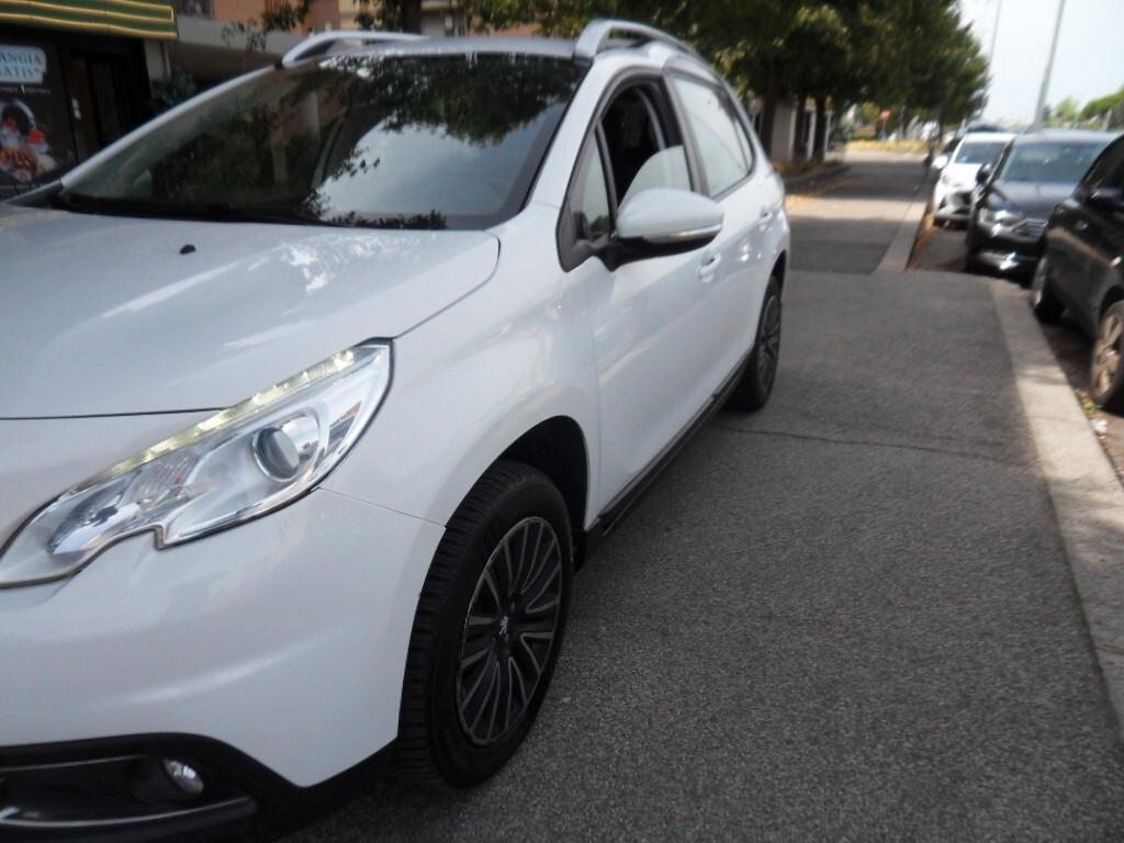 Peugeot 2008 PureTech 82 Active