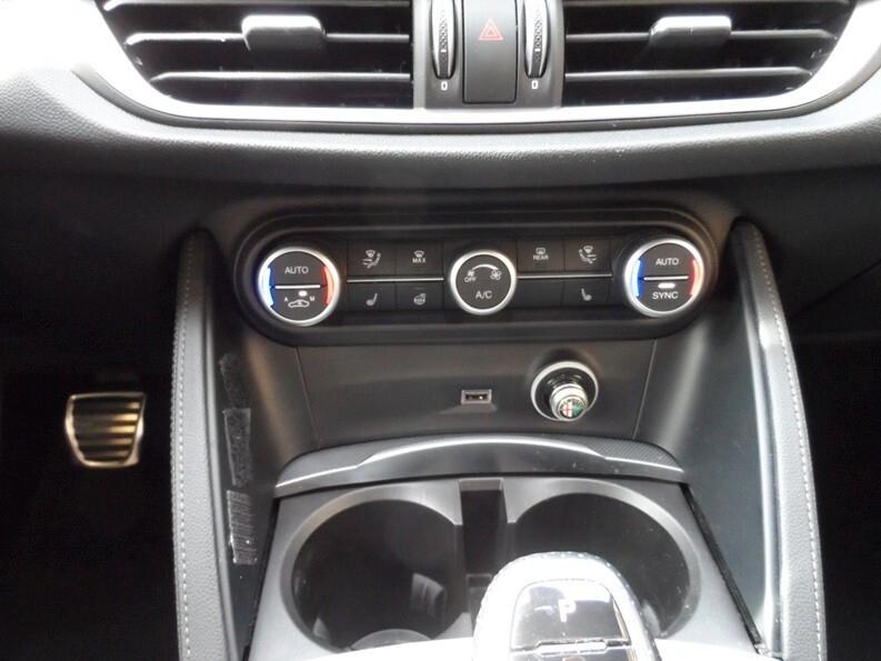 Alfa Romeo Stelvio 2.2 Turbodiesel 210 CV Q4 Veloce