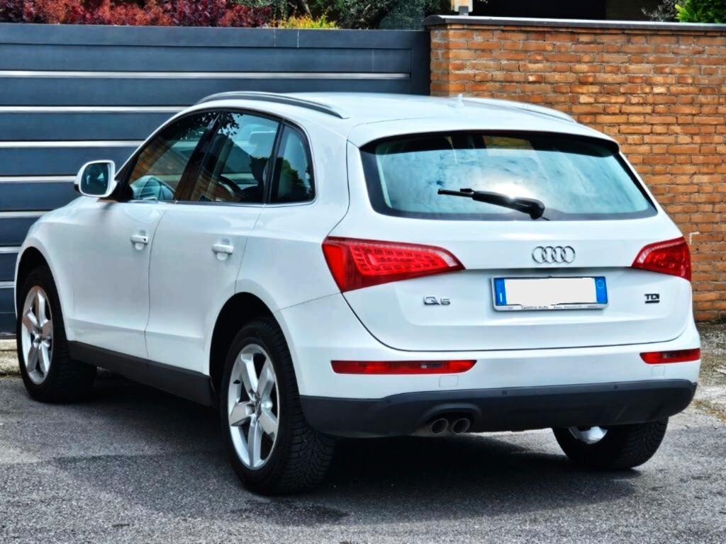 Audi Q5 2.0TDi 4x4AUT-179.000KM-U.Prop-Tag.Cert-2012