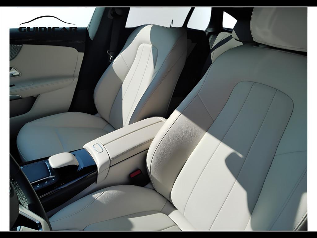 Mercedes-Benz CLA Sh.Brake - X118 - CLA Shooting Brake 180 d Sport auto