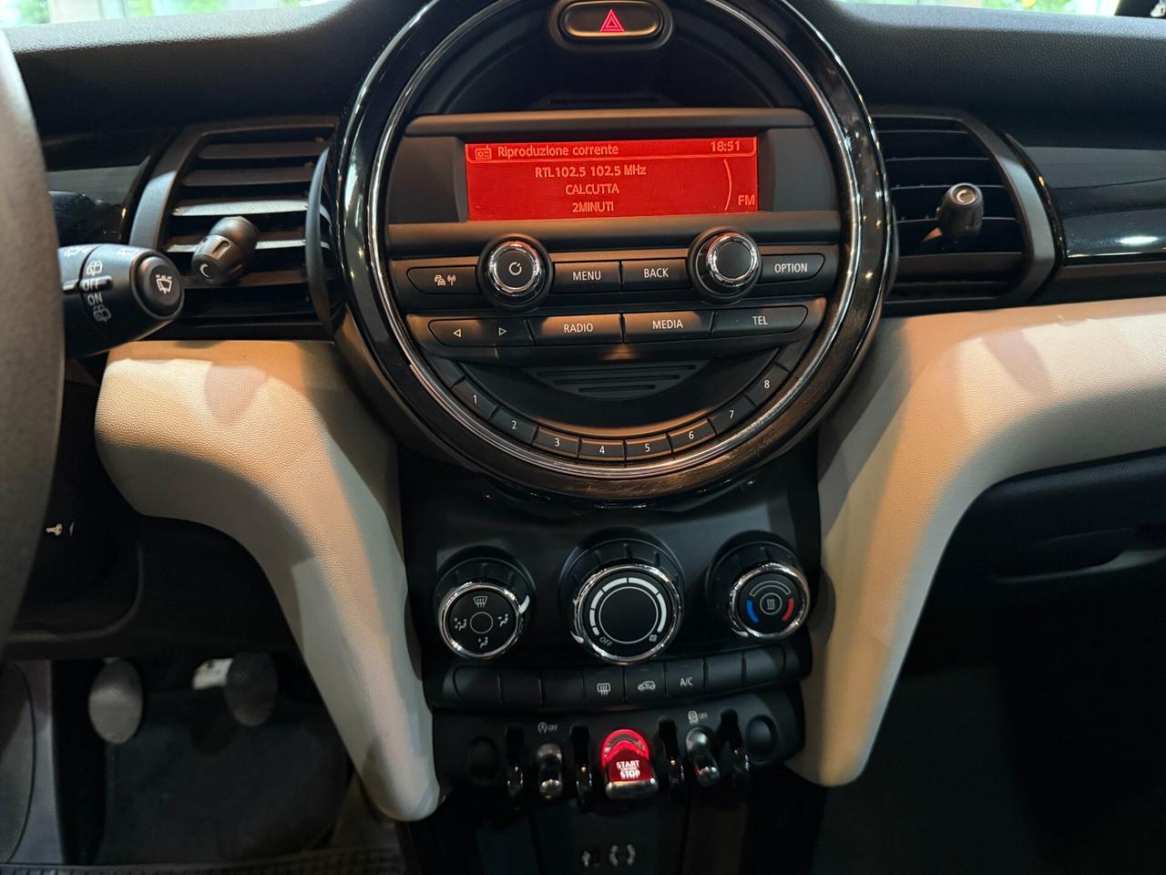 Mini F55-F56 2014 1.5 3p 79.000 KM!!
