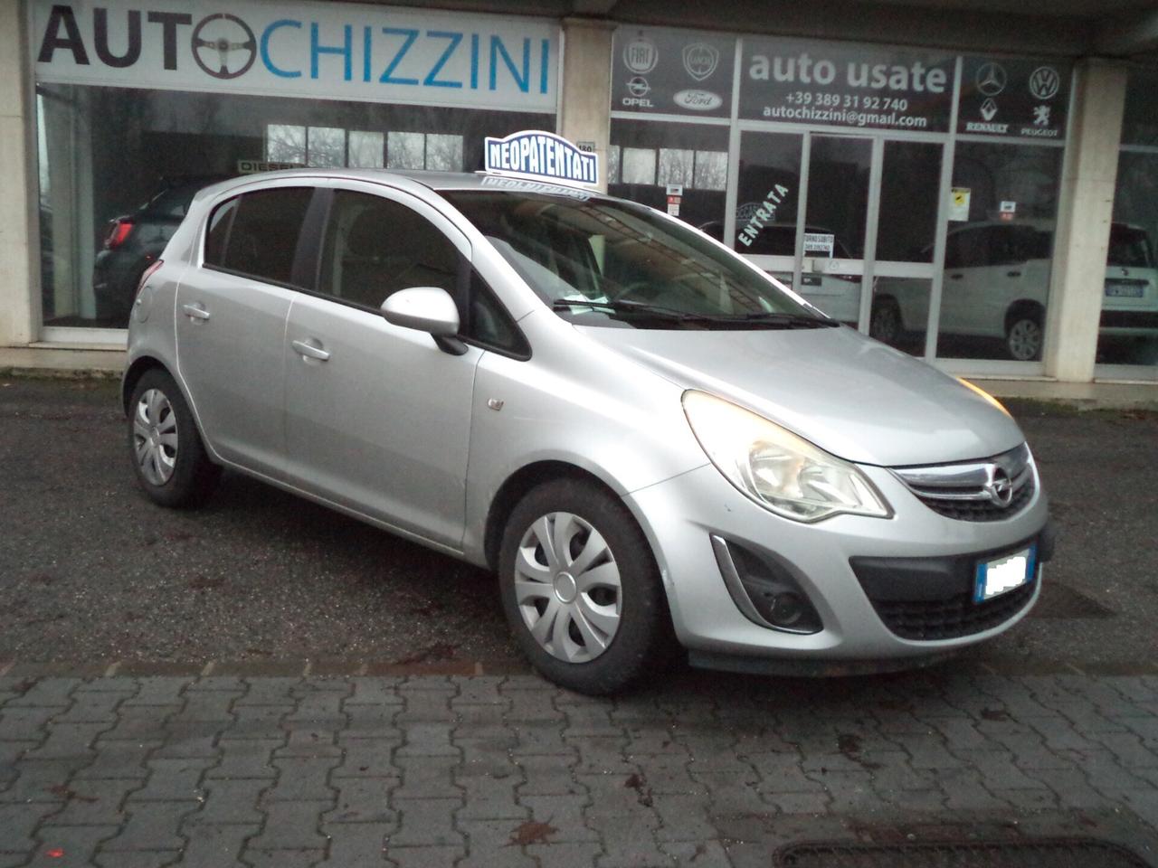 Opel Corsa 1.2 5 porte Elective OK NEOPATENTATI TAGLIANDI OPEL