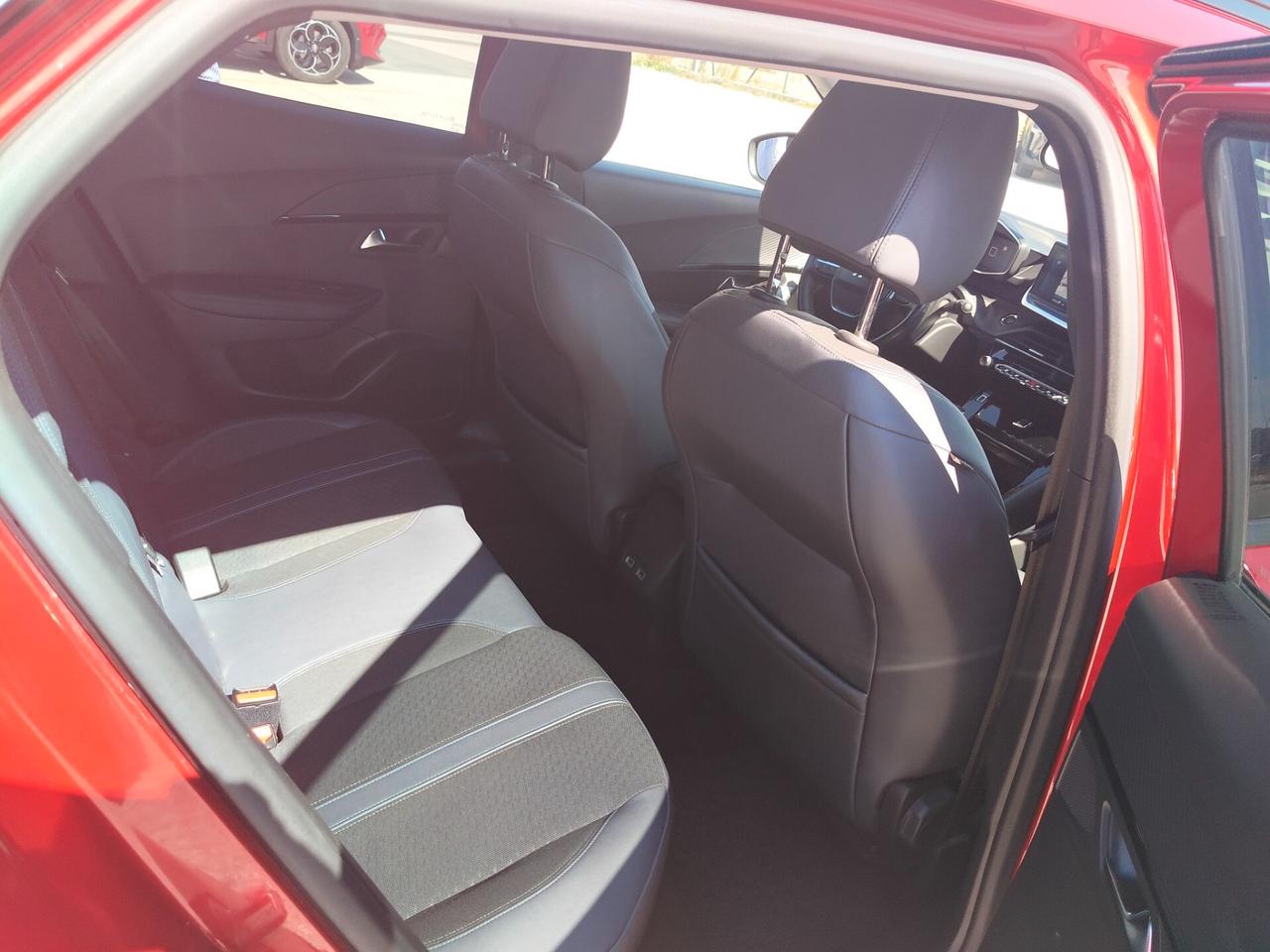 Peugeot 2008 PureTech 100 S&S Allure