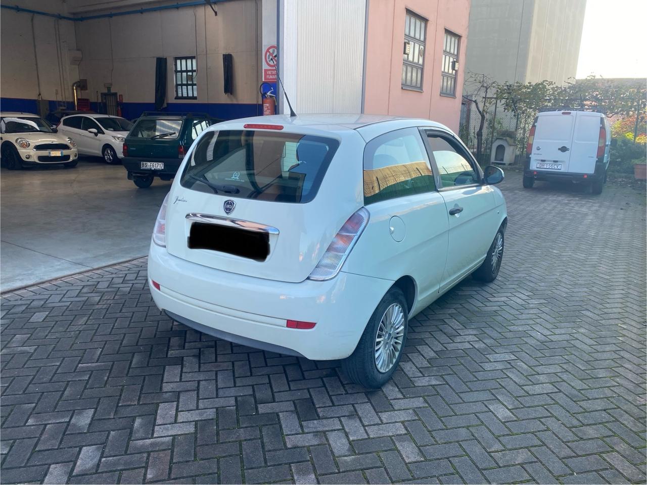 Lancia Ypsilon 1.4 Platinum Ecochic GPL