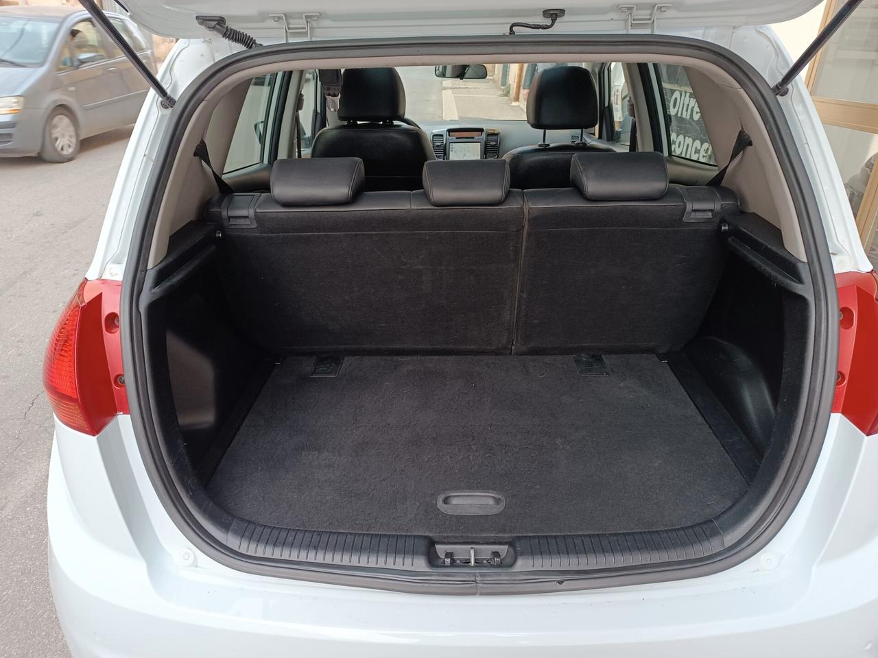 Kia Venga 1.4 CRDi 90CV COOL TETTO NAVI CAMERA
