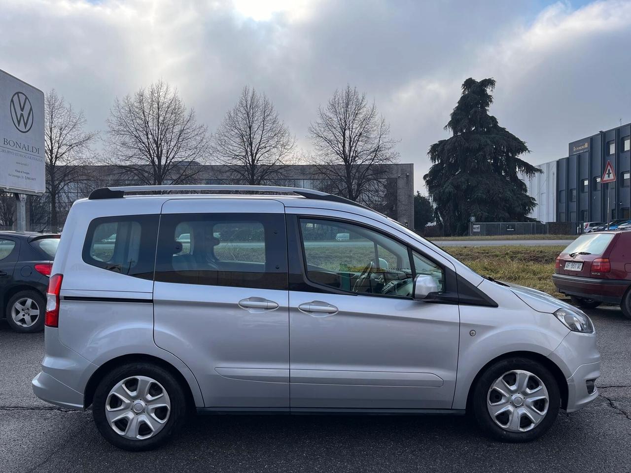 Ford Tourneo Courier Tourneo Courier 1.5 TDCI 75 CV Sport