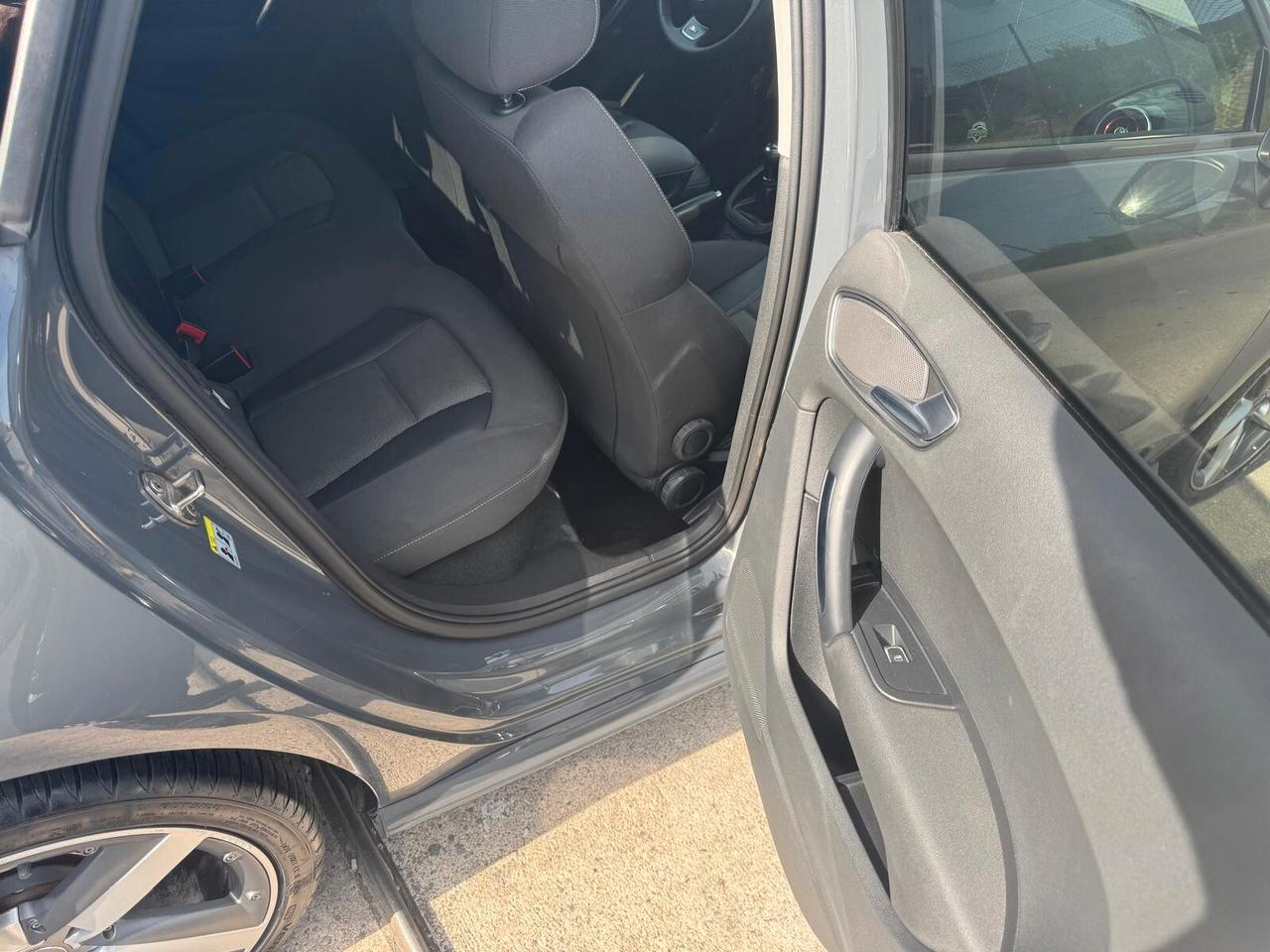 Audi A1 1.6 TDI 116 CV S-line Bonus Rottamazione 1000euro