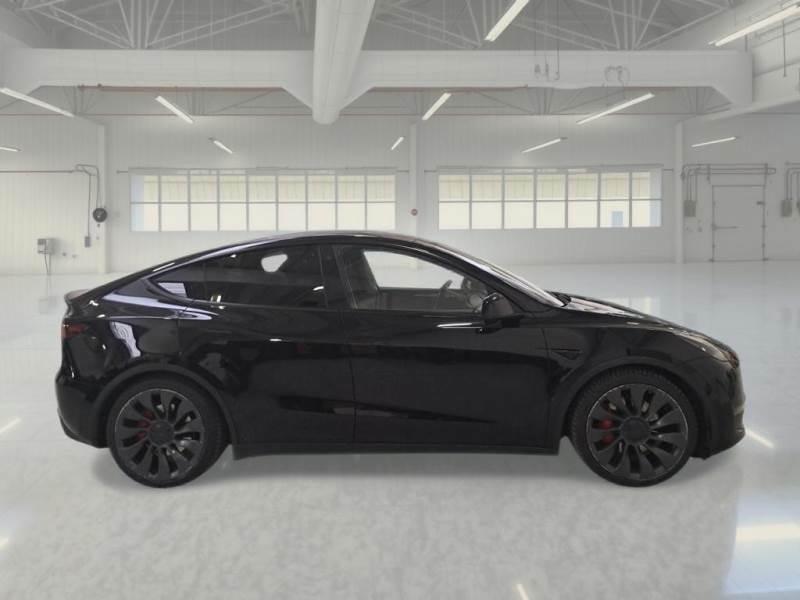 TESLA MODEL Y 75 KWH PERFORMANCE DUAL MOTOR 4WD AUT SUV