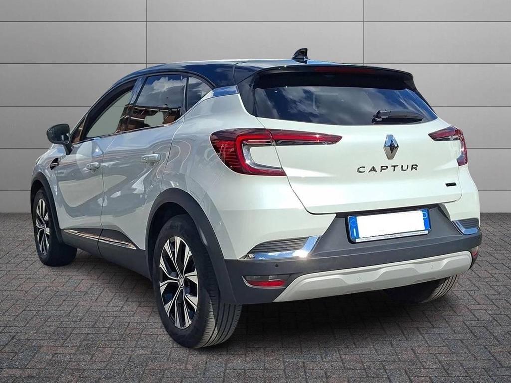 Renault Captur 1.6 Hybrid Techno E-Tech Auto