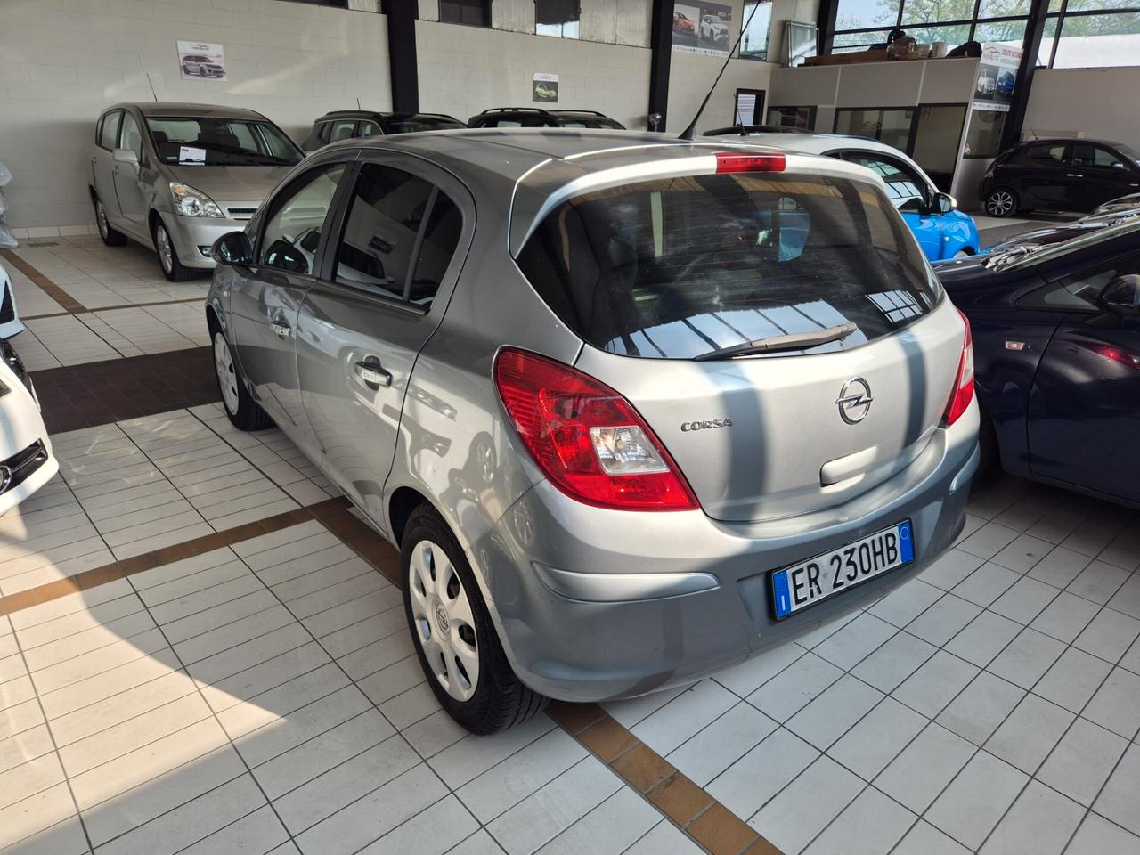 Opel Corsa 1.2 85CV 5 porte GPL-TECH Edition