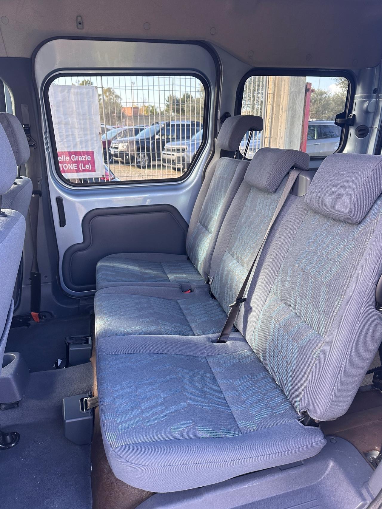 Ford Transit Connect TRASPORTO DISABILI -2007