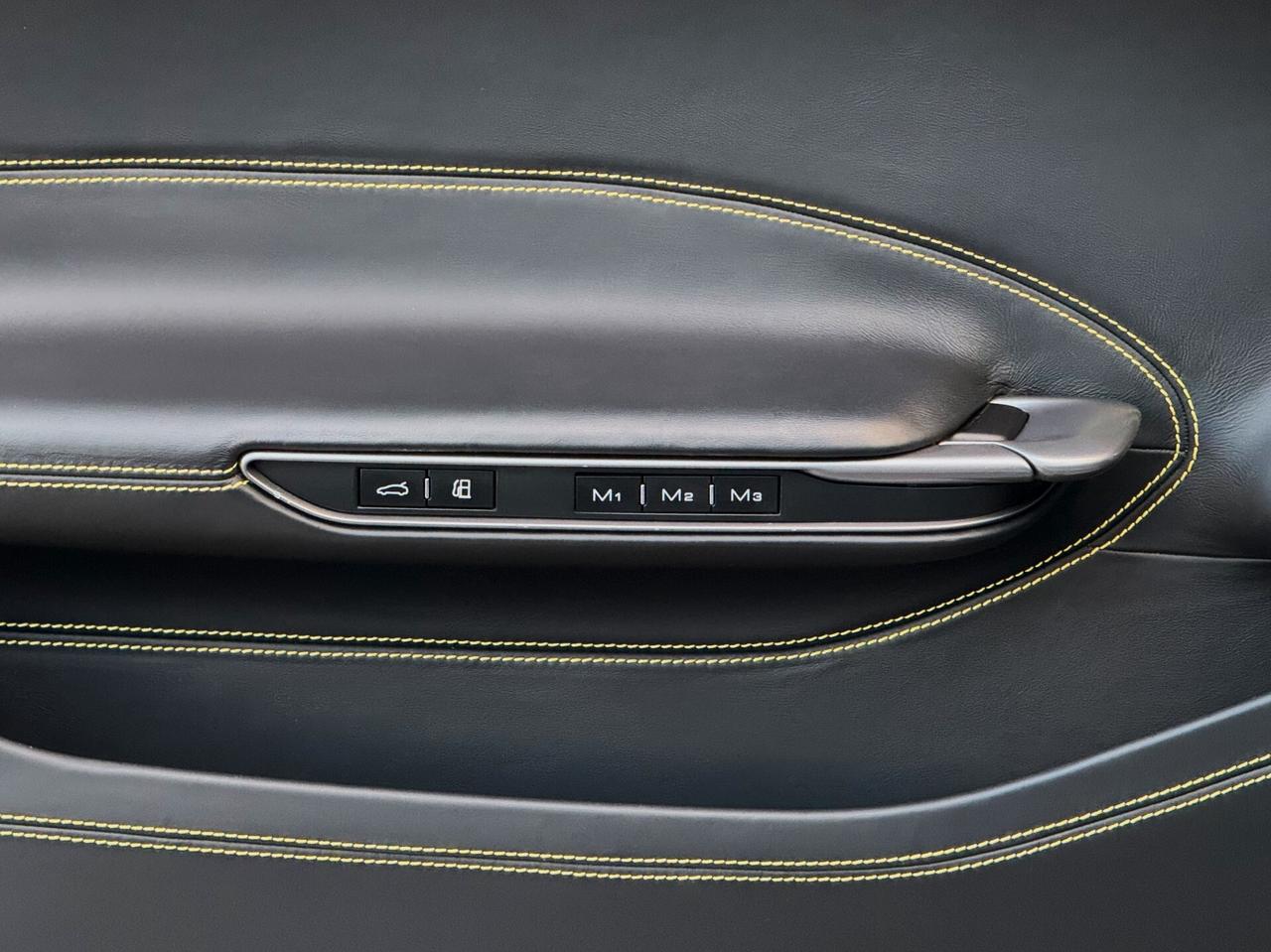 Ferrari GTC4 Lusso 6.3 DCT V12 689CV LIFT SCUDETTI