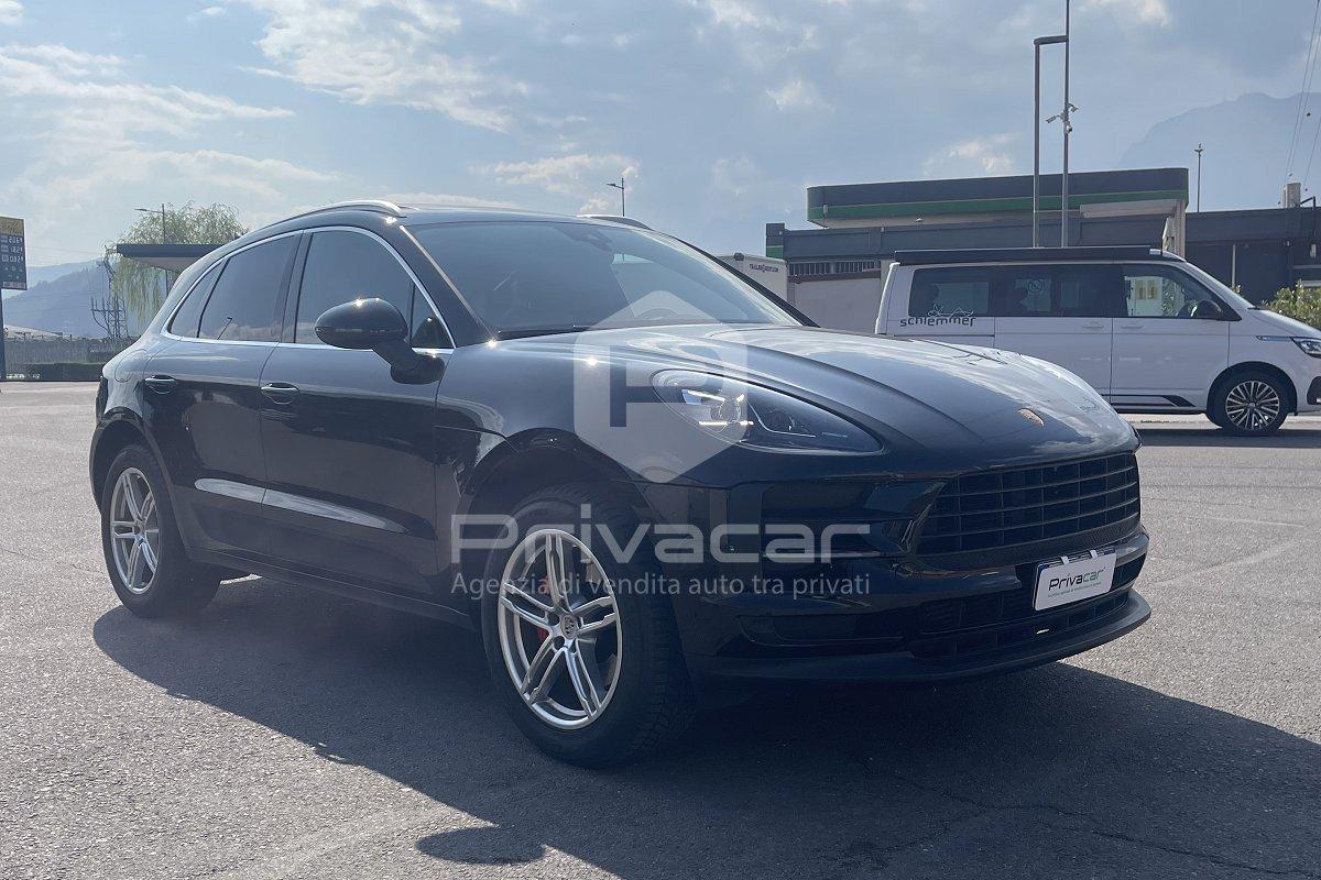 PORSCHE Macan 2.0