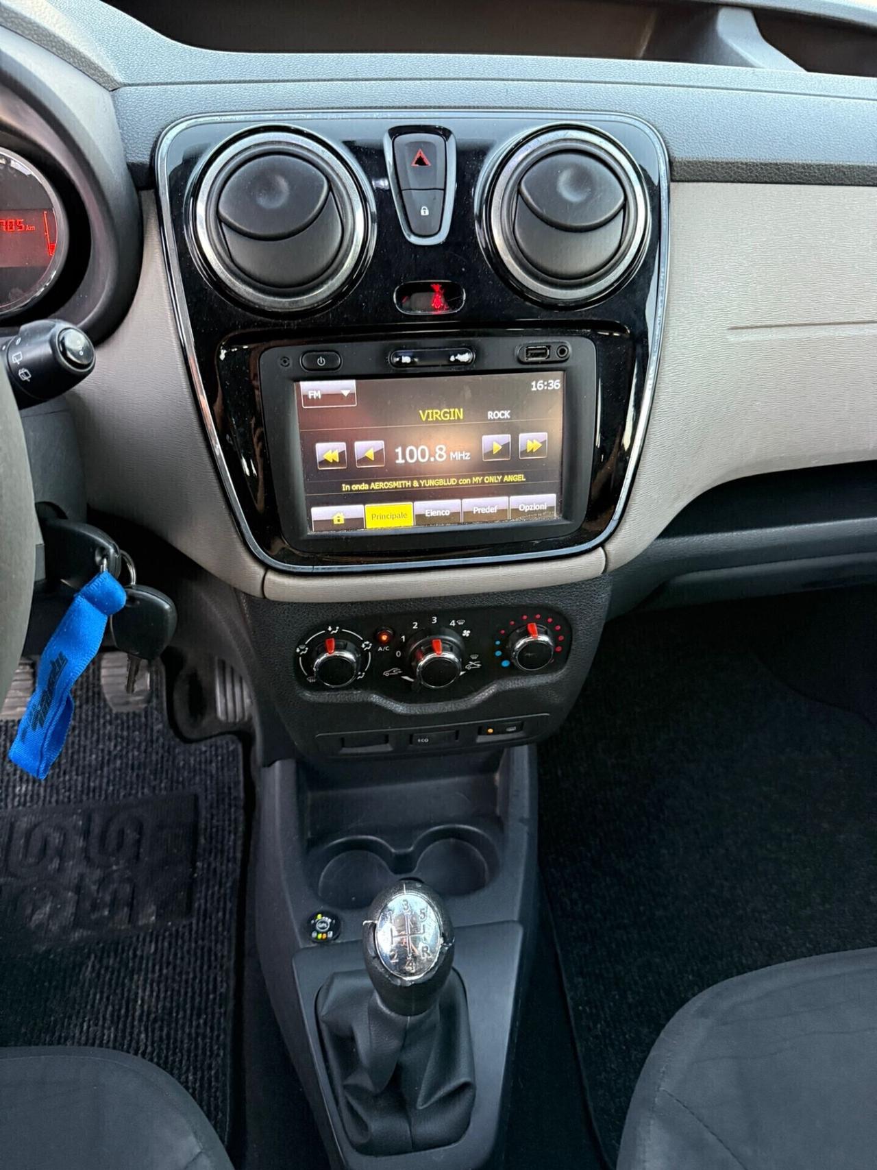 Dacia Dokker con posti 1.6 GPL neopatentati UNIPROPR