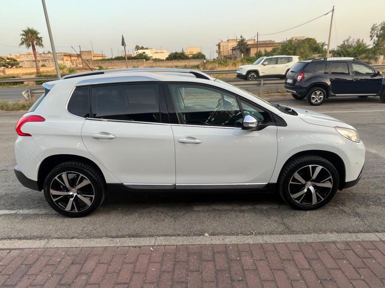 Peugeot 2008 BlueHDi Allure Unipro 2015