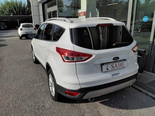 FORD Kuga 2.0 TDCI 150 CV 4WD S&S Titanium Business