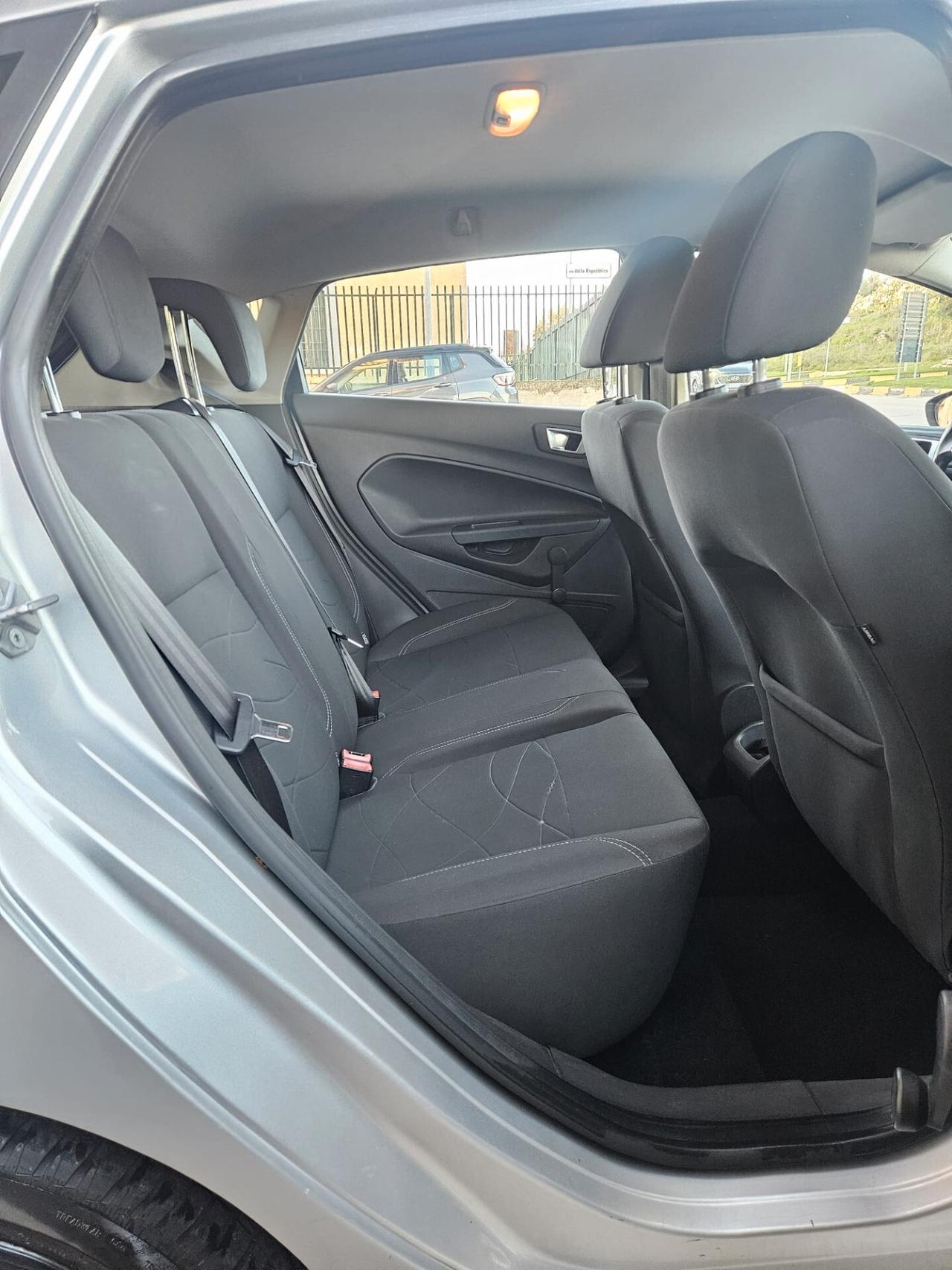 Ford Fiesta 5p. 1.4 BENZ/GPL Titanium 95cv