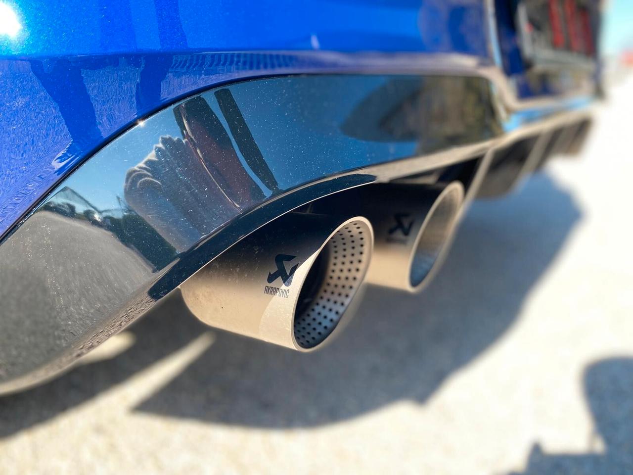 Volkswagen Golf GTI 2.0 TSI DSG 4Motion R