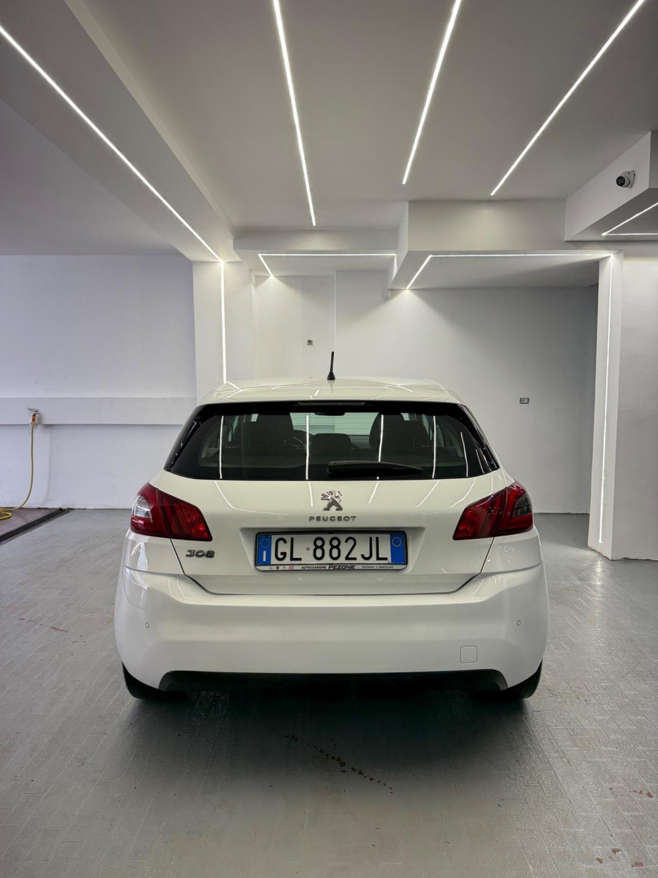 Peugeot 308 BlueHDi 130 S&S Allure