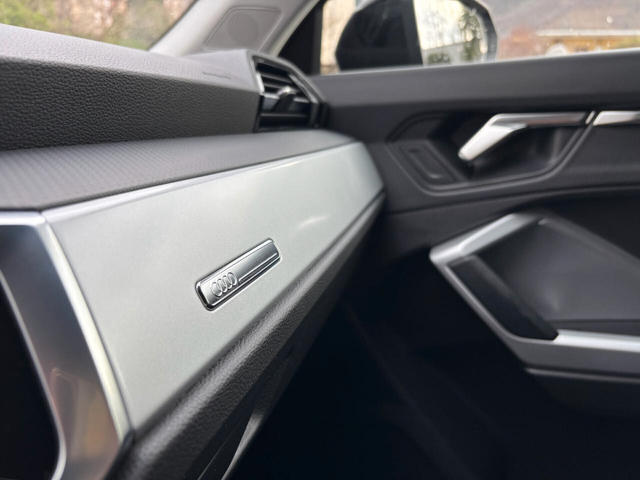 Audi Q3 SPB 35 TDI S tronic 150 CV S-LINE FULL-BLACK-MATRIX- LED MY 22