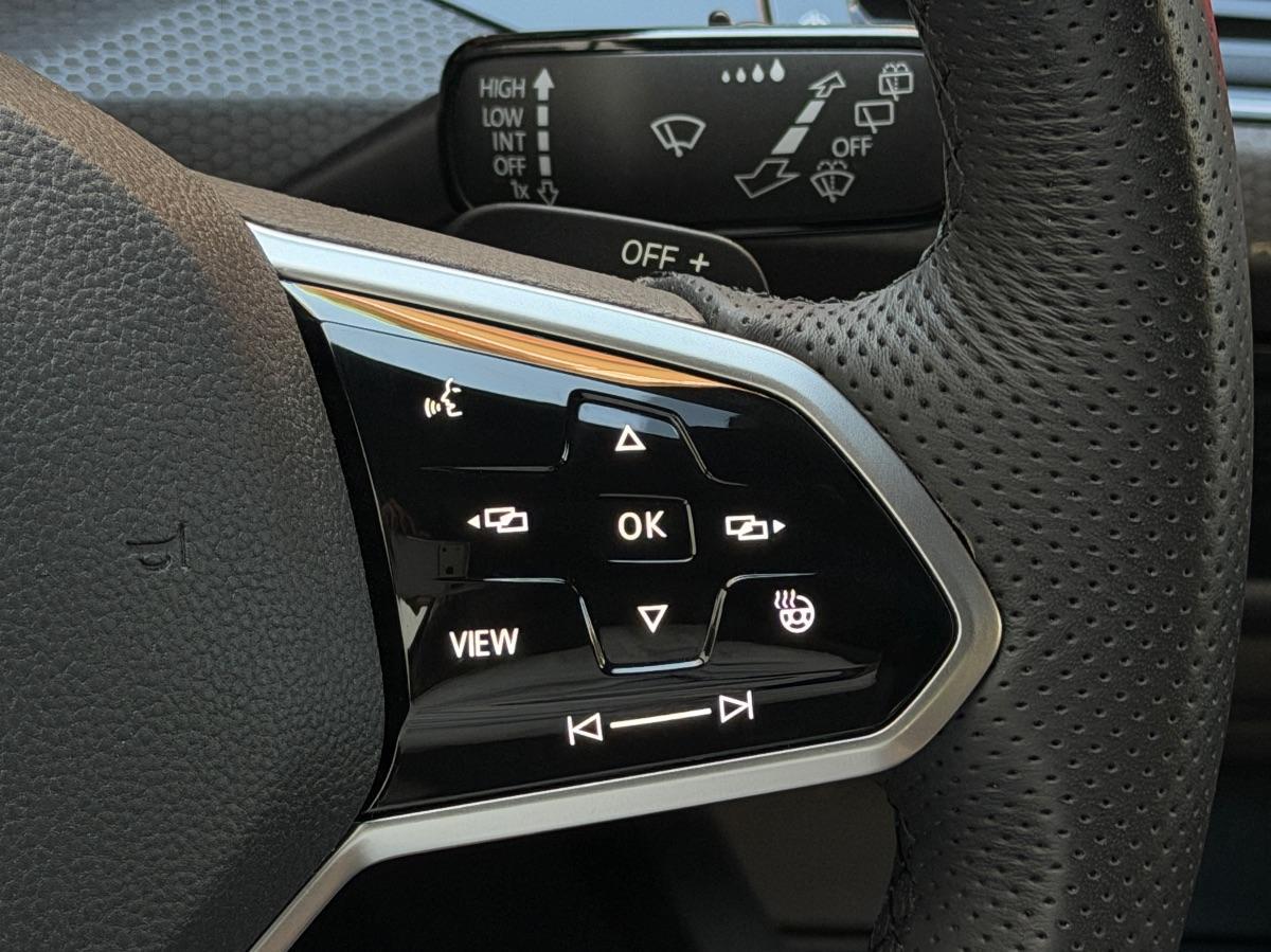 Volkswagen Golf 8 GTI 2.0 TSI 245CV