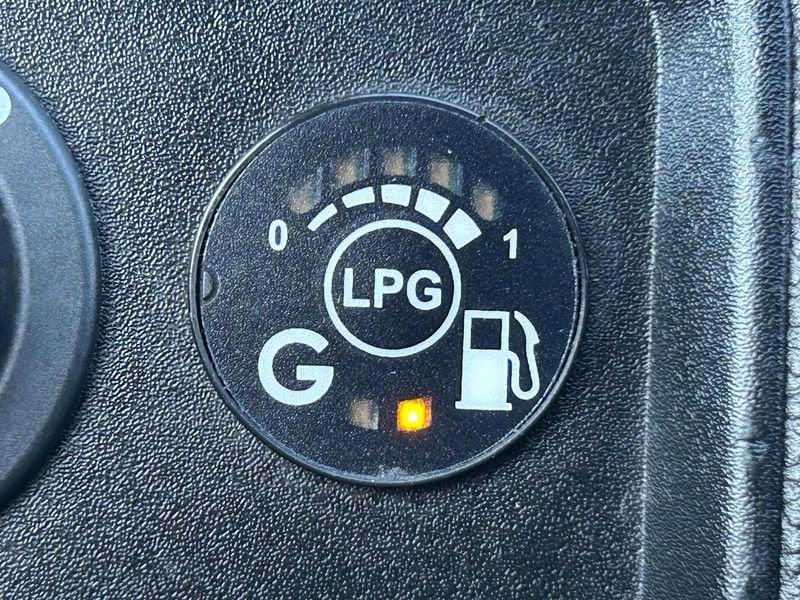 Dacia Duster 1.6 SCe 115cv Prestige 4x2 1.6 sce 115cv Prestige GPL