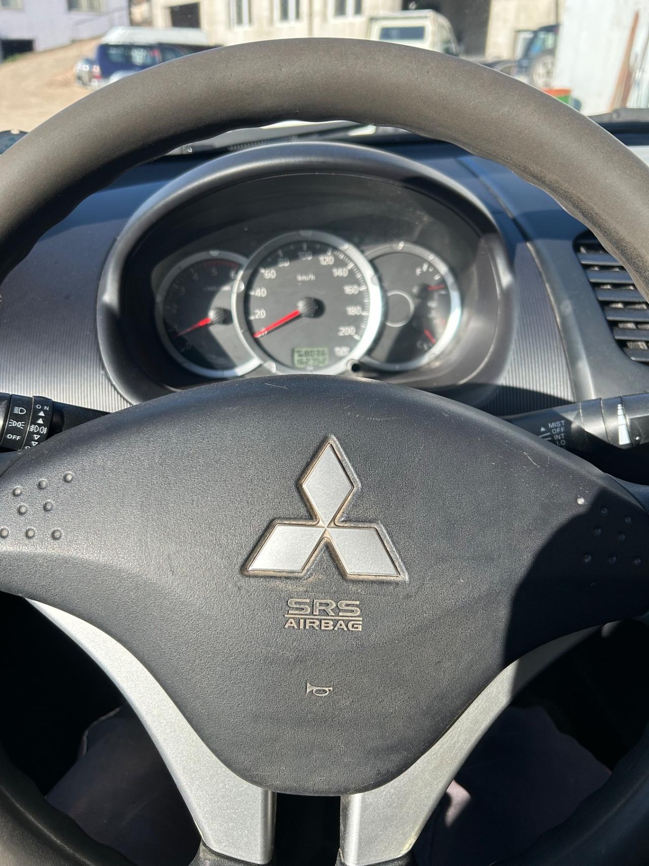 Mitsubishi L200 2.5 DI-D/136CV Club Cab Invite