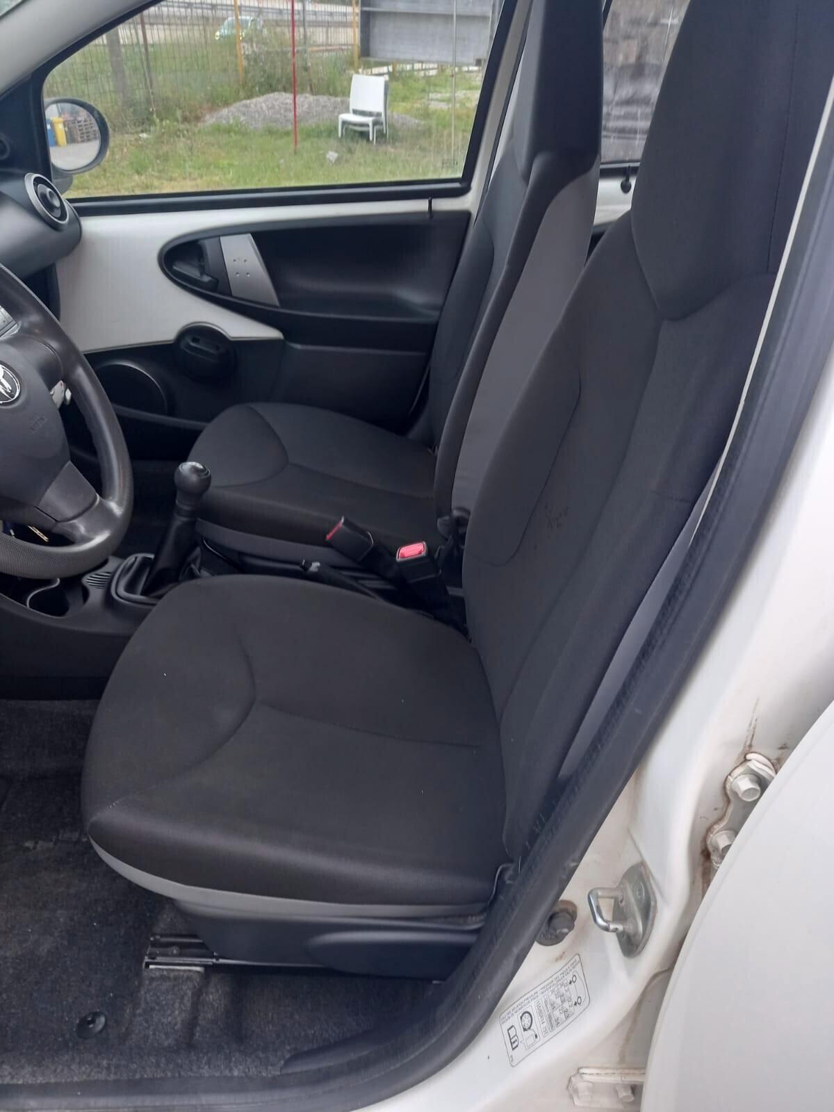 Toyota Aygo 1.0 disponibile anche con soli 24000km