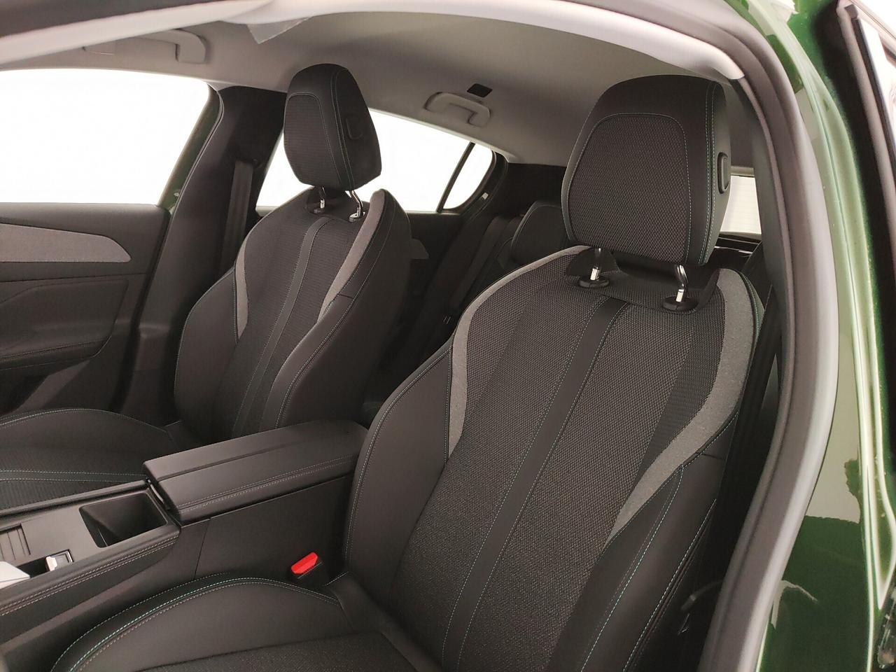 Peugeot 308 BlueHDi 130 S&S EAT8 Allure