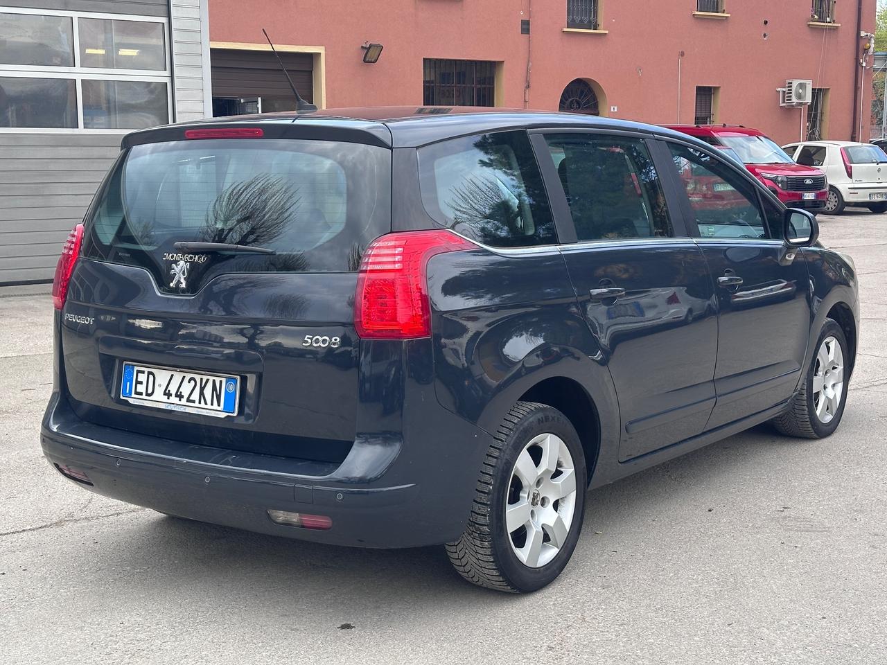 Peugeot 5008 2.0 HDi 150CV Business 7 posti
