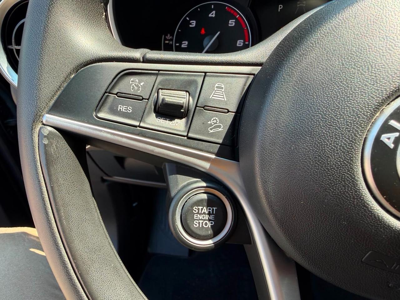 Alfa Romeo Stelvio 2.2 Turbodiesel 190 CV AT8 RWD Business