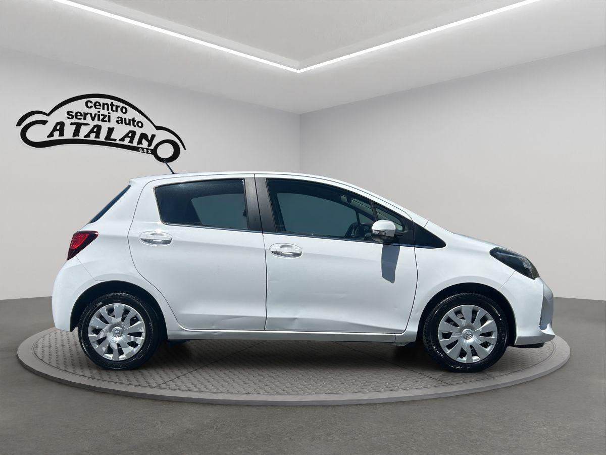 TOYOTA - Yaris - 1.0 5p. 69CV Lounge TELECAMERA