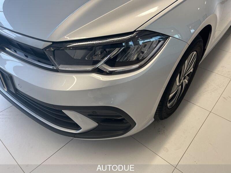 Volkswagen Polo VI 2022 1.0 tsi Life 95cv dsg