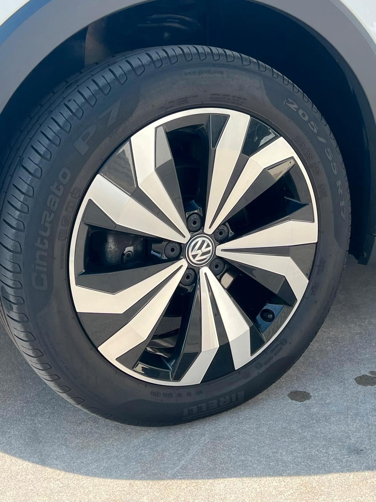 Volkswagen T-Cross 1.6 TDI R-Line