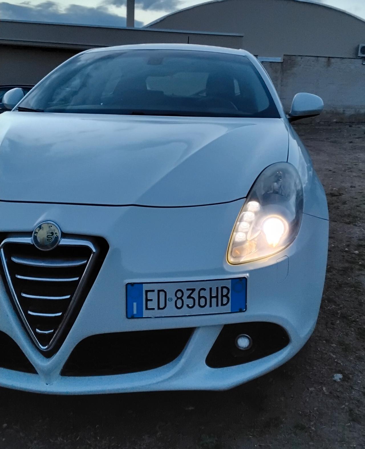 Alfa Romeo Giulietta 1.6 JTDm-2 105 CV Distinctive