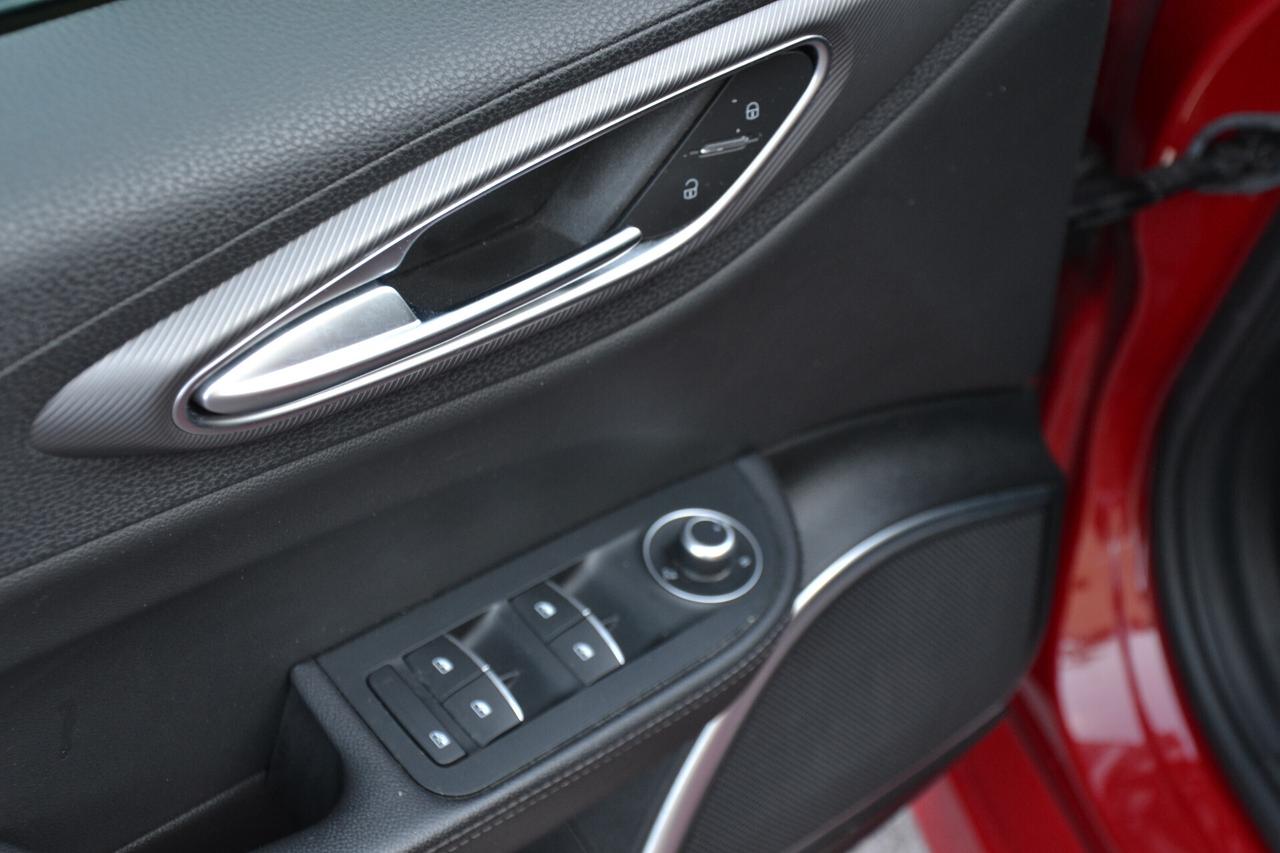 Alfa Romeo Giulia 2.0 TURBO 200CV AT8 **PREZZO VERO*UNIPRO'*ITALIANA