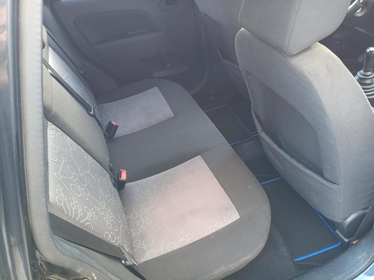 Ford Fiesta 1.2 16V 5p. Ghia