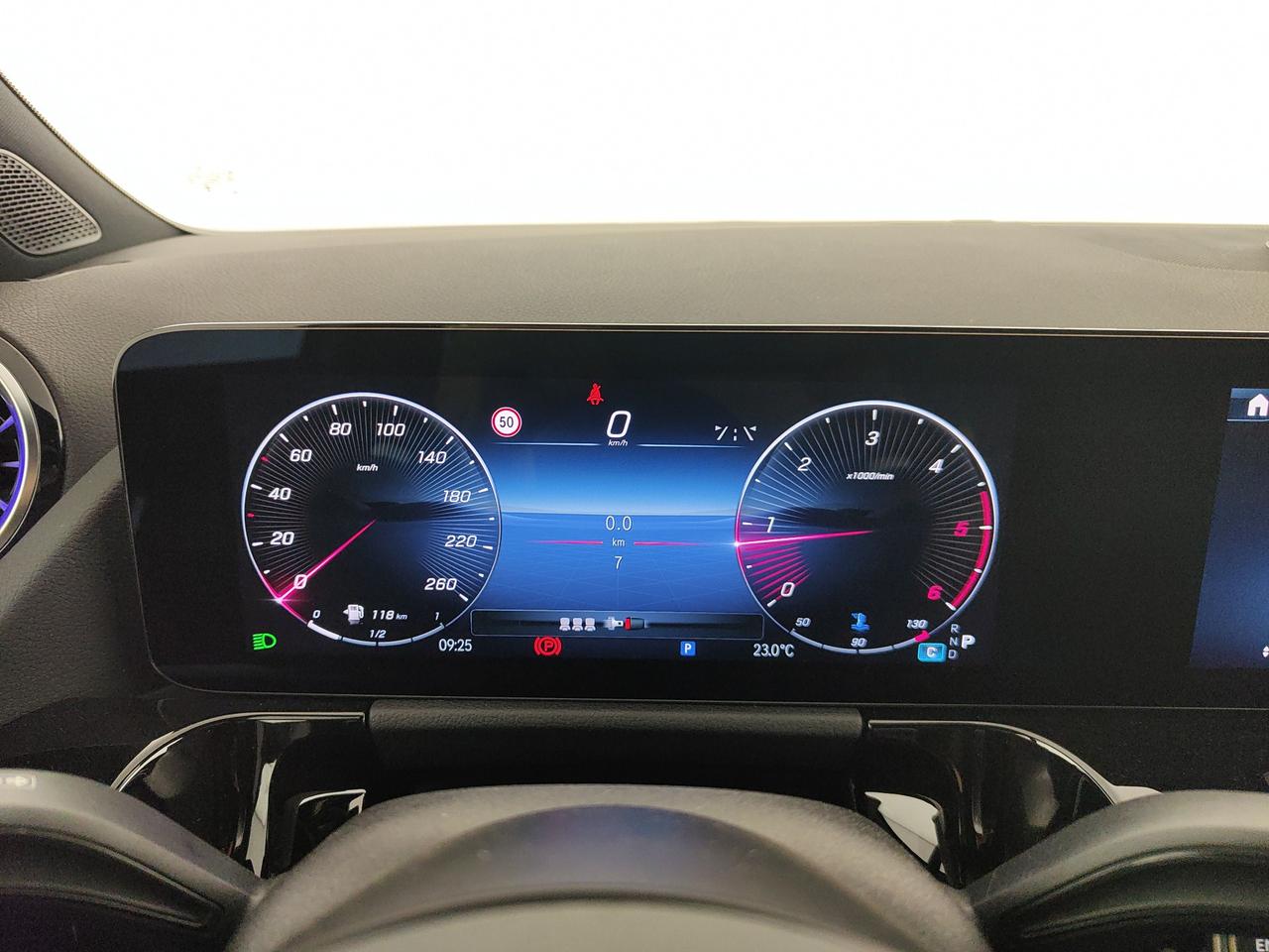 Mercedes-Benz GLA 200 d