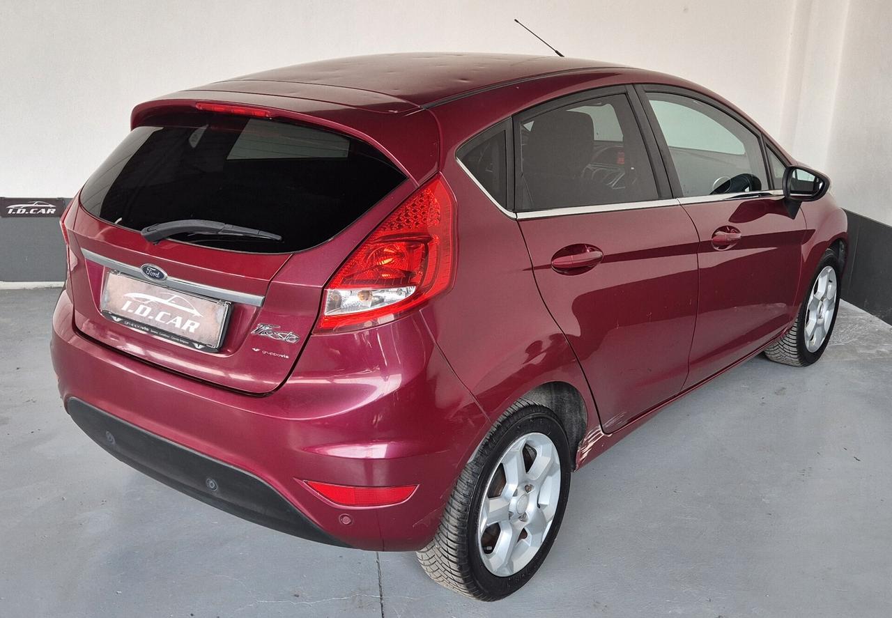 Ford Fiesta 1.4 5 porte Bz.- GPL Titanium Neopatentati