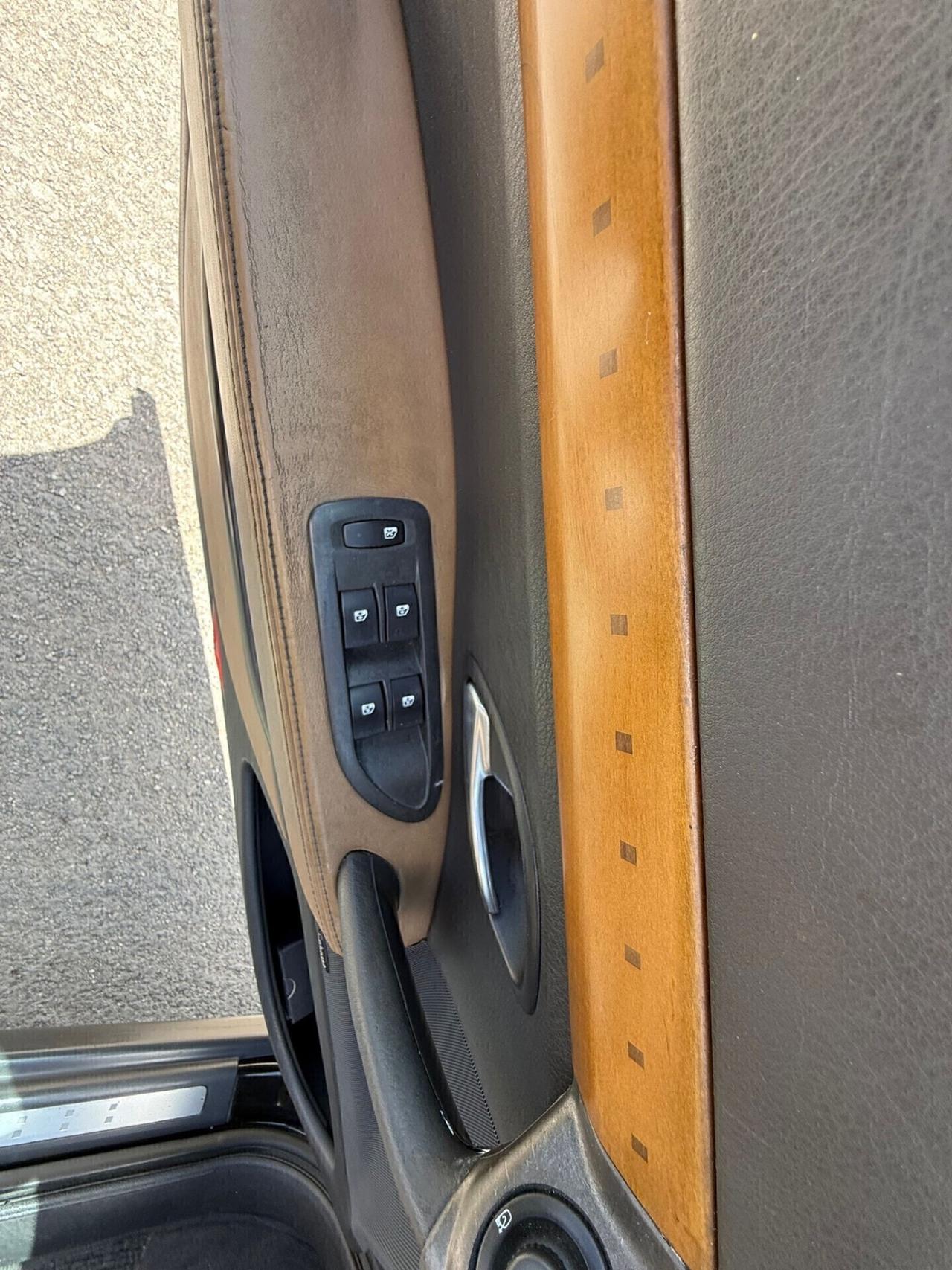 Renault Vel Satis 2.2 16V dCi 140CV Initiale