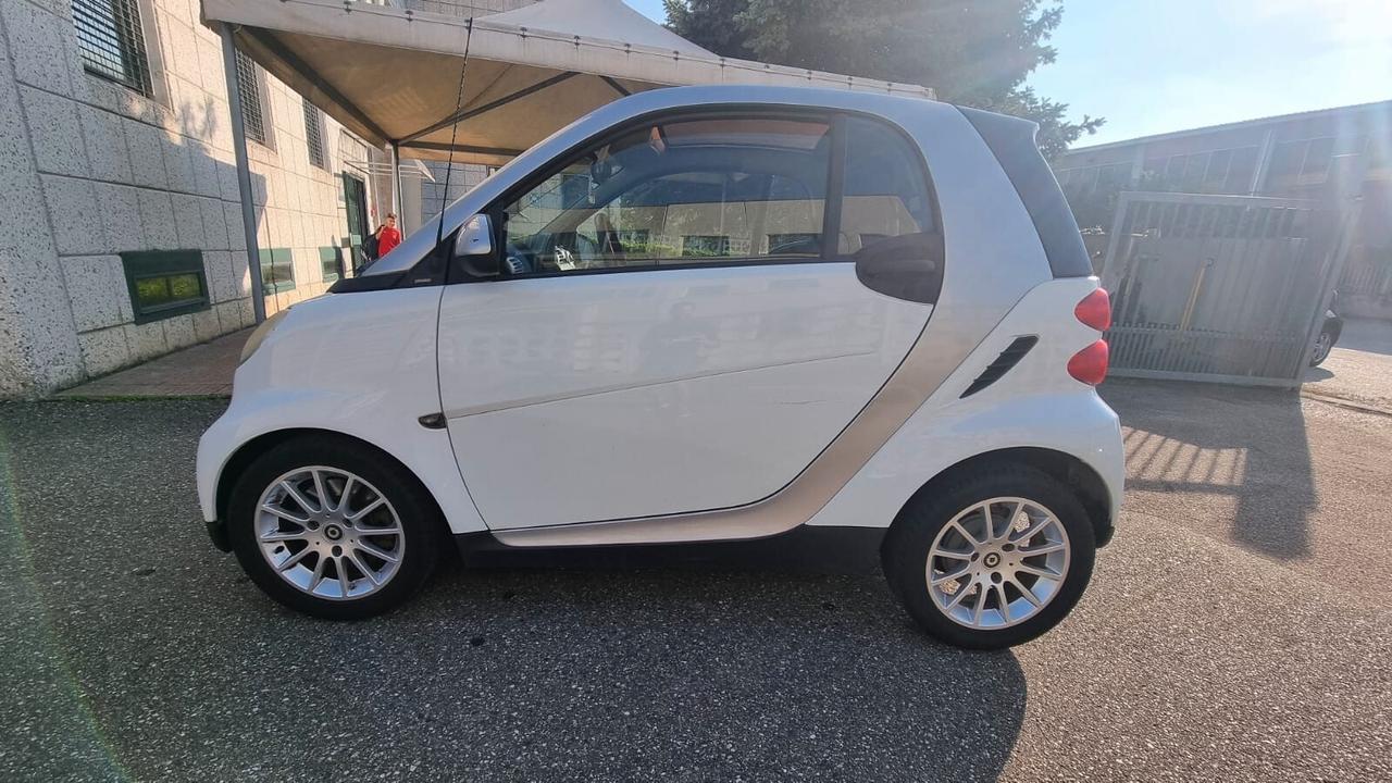 Smart ForTwo 1000 52 kW coupé passion