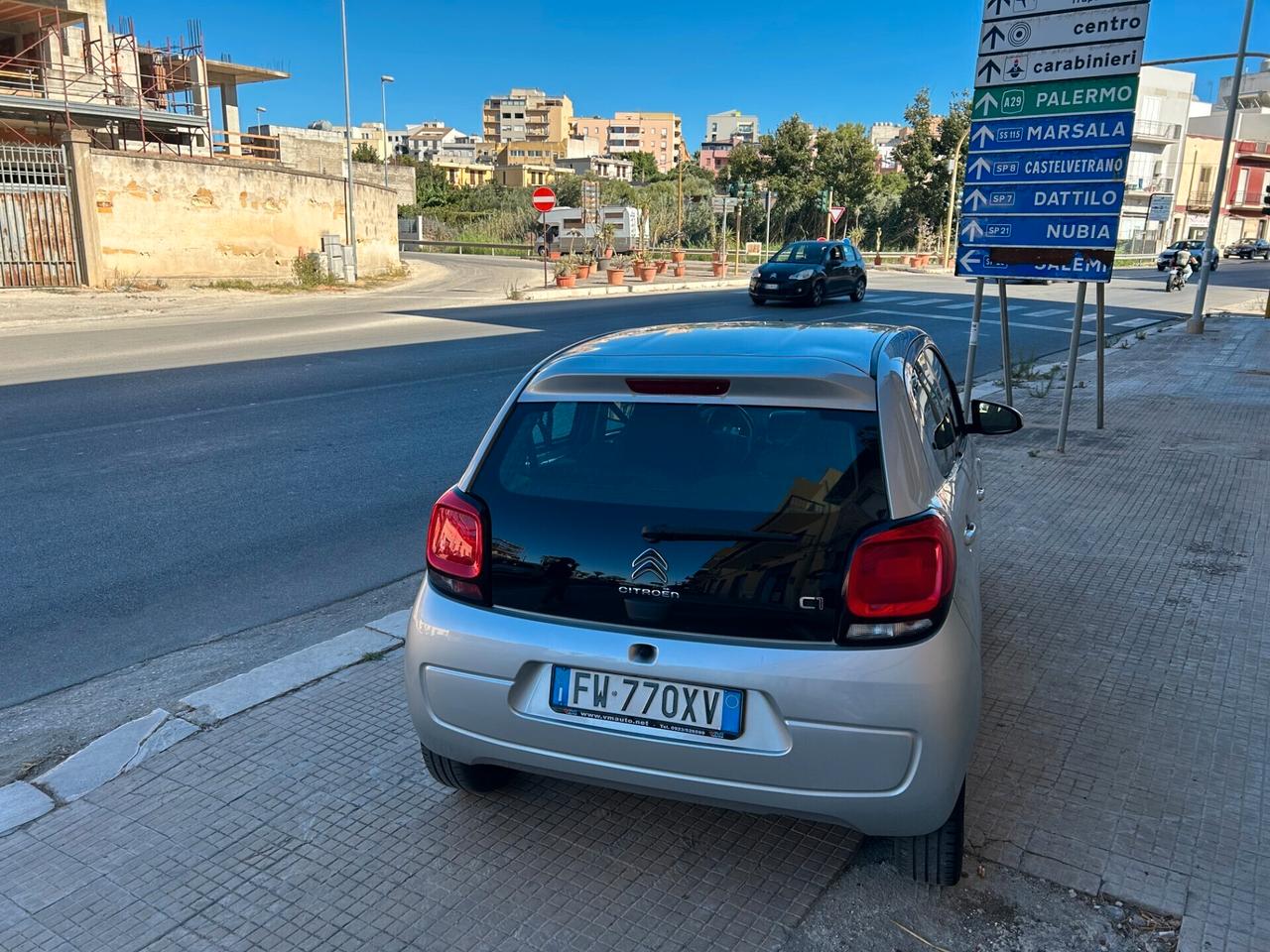 Citroen C1 VTi 72 ETG 5 porte Urban Ride