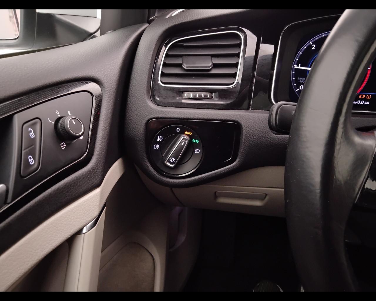 VOLKSWAGEN Golf VII 2017 5p - Golf 5p 1.6 tdi Executive 115cv dsg