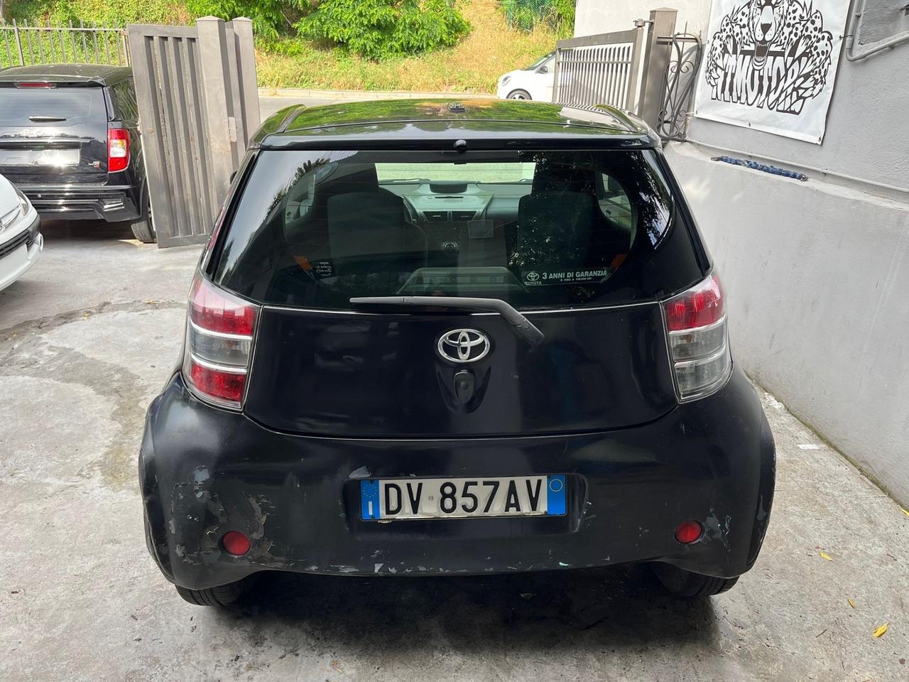 Toyota iQ Automatica Neo Patentati Finanziabile Permute